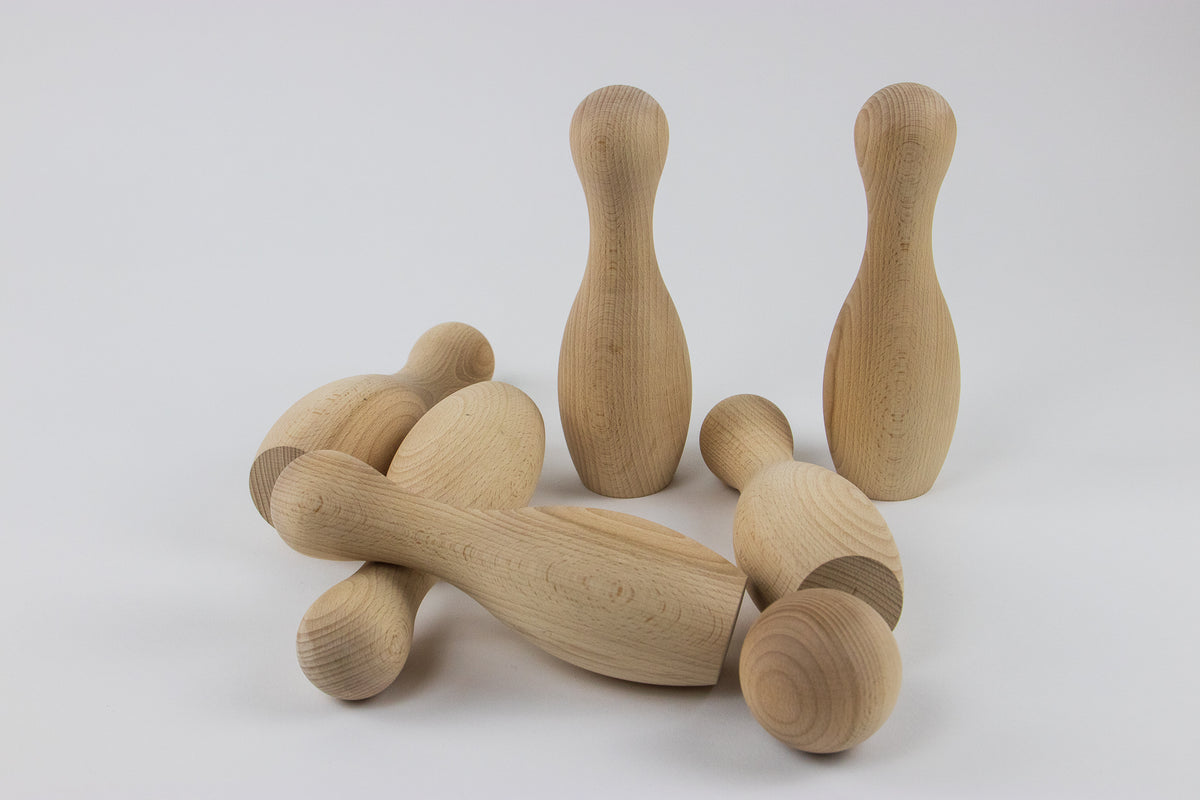 PINA wooden mini bowling set detail view 6
