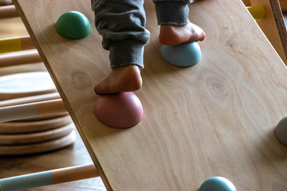 PINA Little Explorer wooden play set detail view 3